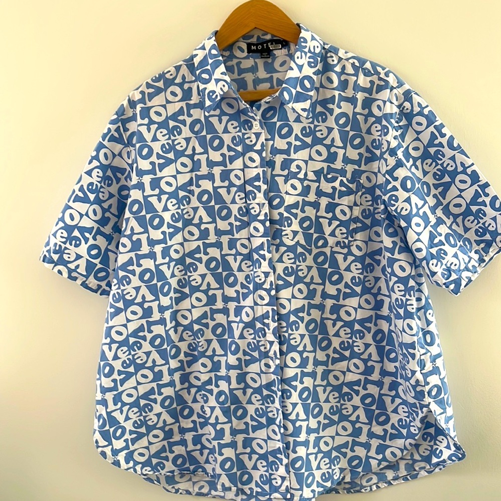 Motel Love button down top Urban Outfitters. Women’s size Large